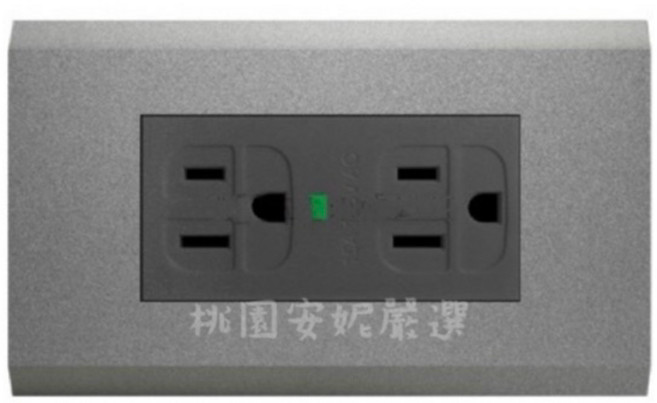 JYE中一電工 開關插座-烤漆系列-灰色原廠出貨 拆封無法退貨, 1個, ∅5.5LED雙插座附接地