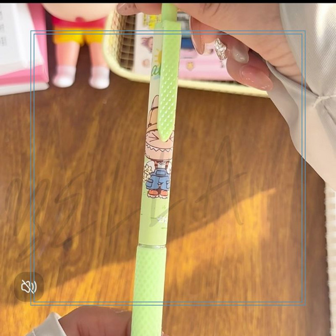 Labubu 拉布布可愛按動中性筆 0.5mm碳素黑墨 學生考試書寫順滑, 1個, 淺綠（筆殼）