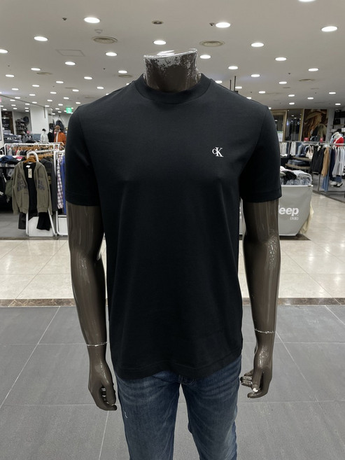 캘빈클라인 남성 ck 스몰 로고 레귤러핏 반팔 티셔츠 4RAB200-UB1_DG