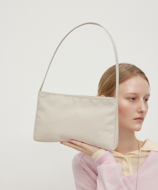 [매장정품] 무쿠앤보니 MUCU AND EBONY Comfy Flat Bag _ Warm Grey MO25F005GY 2248739