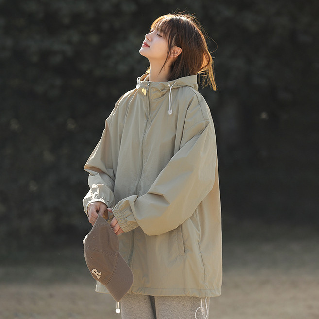 BIKASU 여성 여름 경량 바람막이 집업 후드 윈드브레이커 아웃도어 자외선차단 자켓