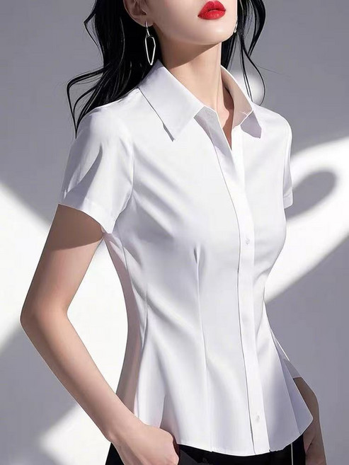 白色短袖襯衫