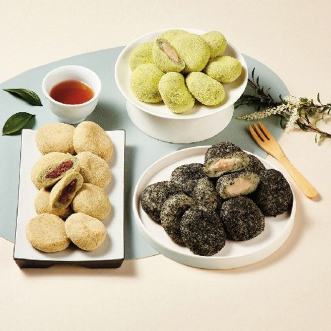 고수록 생모시 콩고물 찹살떡+생모시 두텁떡+고소한 검정깨 두텁떡, 4개, 400g