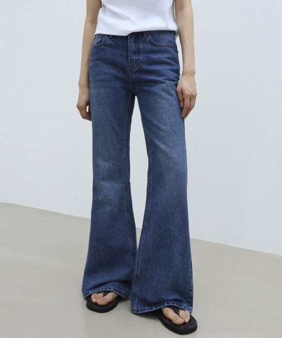 MILLIONCOR 런던 워시드블루 세미 부츠컷 데님팬츠