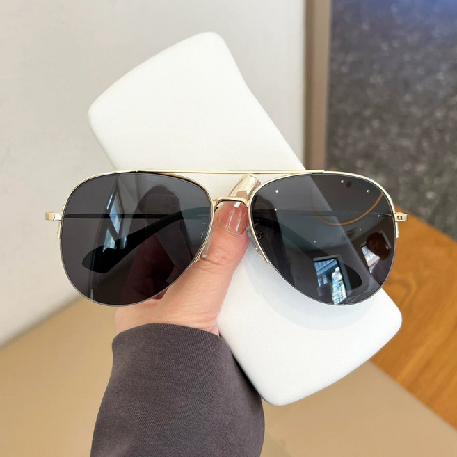 B.P 經典百搭個性造型半框墨鏡