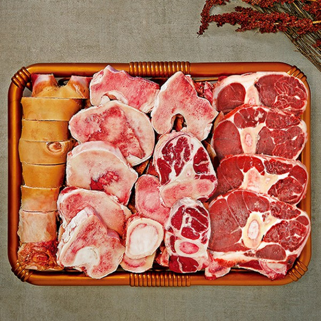 [국제식품]한우 보신세트 2호 6.5kg이상 (한우잡뼈2kg+한우사골2kg+한우통사태1.5kg+한우족1개), 1세트, 6.5kg