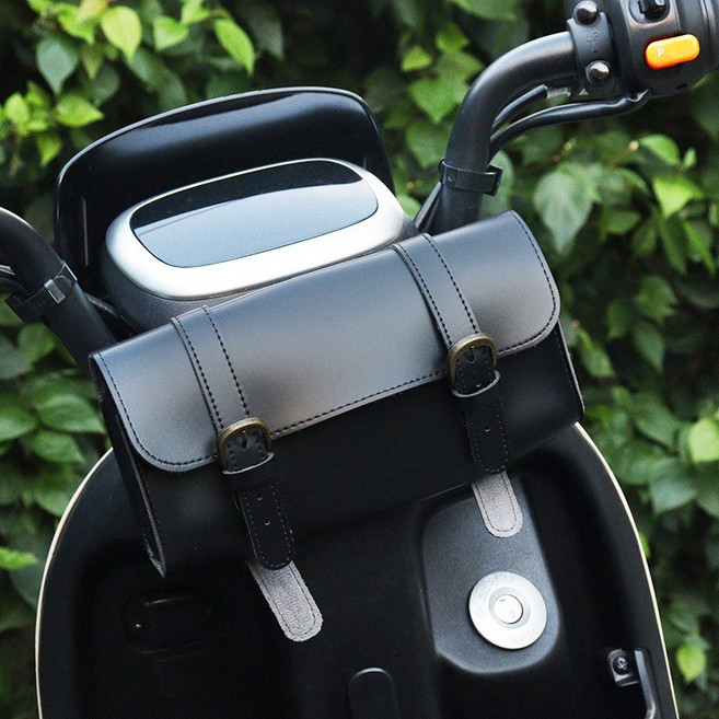 [3컬러] 스쿠터 오토바이 핸들바 가죽가방 라이더 수납 파우치 클래식 버클 디자인, 블랙, 블랙