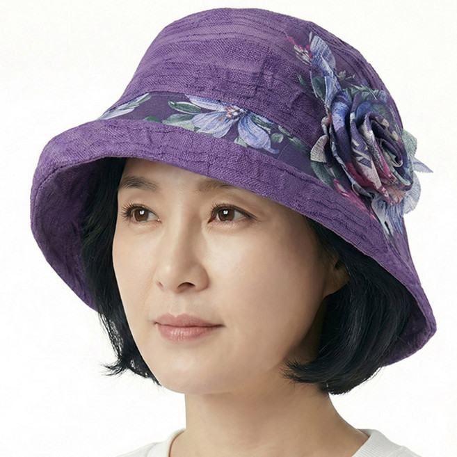 베이직엠 중년 여성 여름 모자 벙거지 둥근챙 주름 장미 코사지