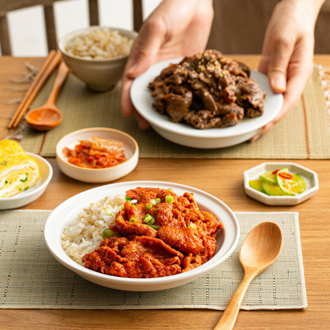 쿠캣 롤리셔스 저당한끼 반찬 2종 (소불고기/제육볶음)X 2팩씩 (총4팩)