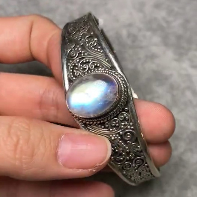 925純銀月光石手工拉絲手鐲 尼泊爾風格