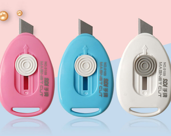 fooi 현관부착 자석택배칼 언박싱칼 박스커터칼 상자커팅칼 5시전 당일발송, 핑크