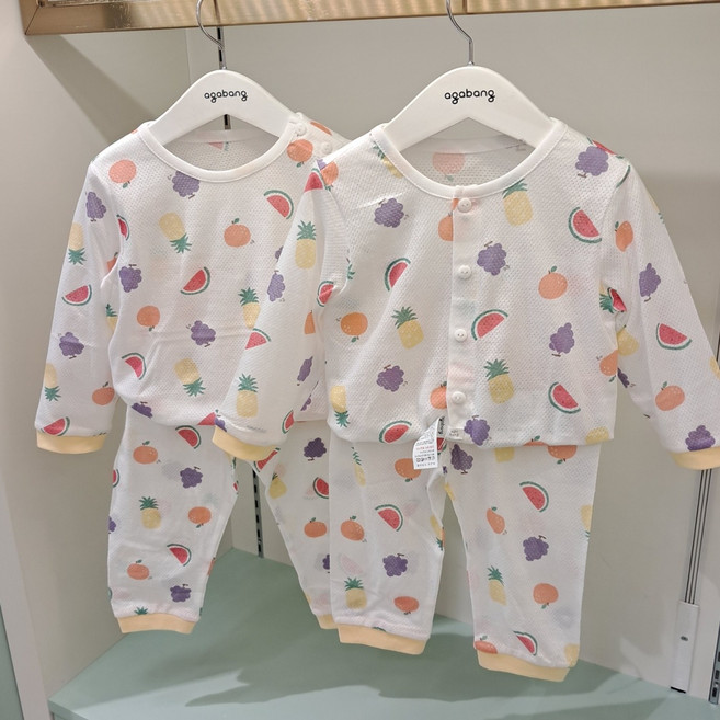 아가방 여름초특가세일~작은 구멍사이로 시원한 바람이 솔솔솔 ~우리아기좋아하는 상큼 과일 디자인~ 시원한 매쉬원단의 남녀공용 여름 긴팔내의~ 간절기 긴팔내의~