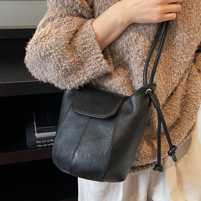 다나모인 빈티지 소프트 레더 크로스백