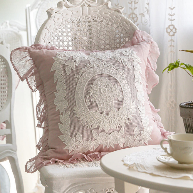 메종드파리 꼬끄시그루 프렌치 꽃바구니 자수쿠션 포셀라인 쿠션 커버