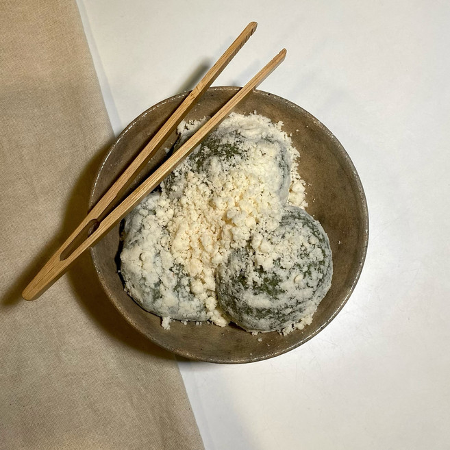 쑥떡 동쑥이 춘천 명물 찹쌀떡 대왕쑥굴레떡 건강식 식사대용 아침대용, 100g, 10개