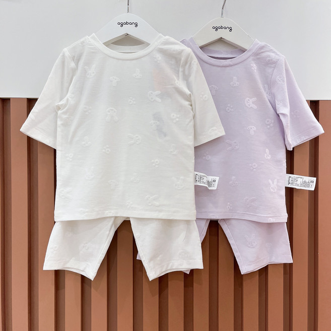 아가방 중계점 *BEST* 26년여름최신상 노니7부내의 / 베이직한 컬러의 라운드넥 7부 내의세트. 부드럽고 신축성이 좋은 소재감으로 여름에도 시원하게 입기 좋은 실내복