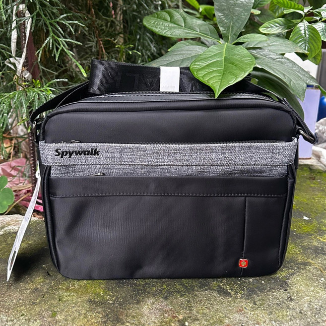Spywalk 男生休閒側背包 三種尺寸 多格層多拉鍊, 黑色配灰