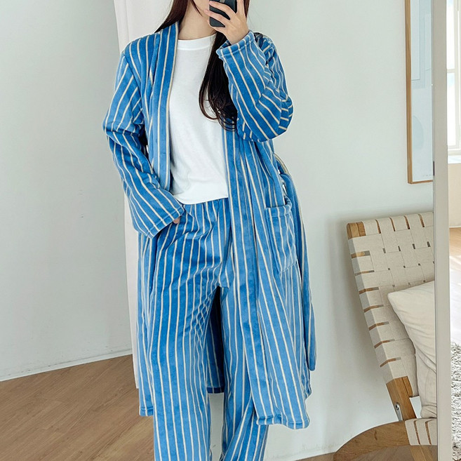 엘라운지 스트라이프 밍크 극세사 여성 로브 파자마