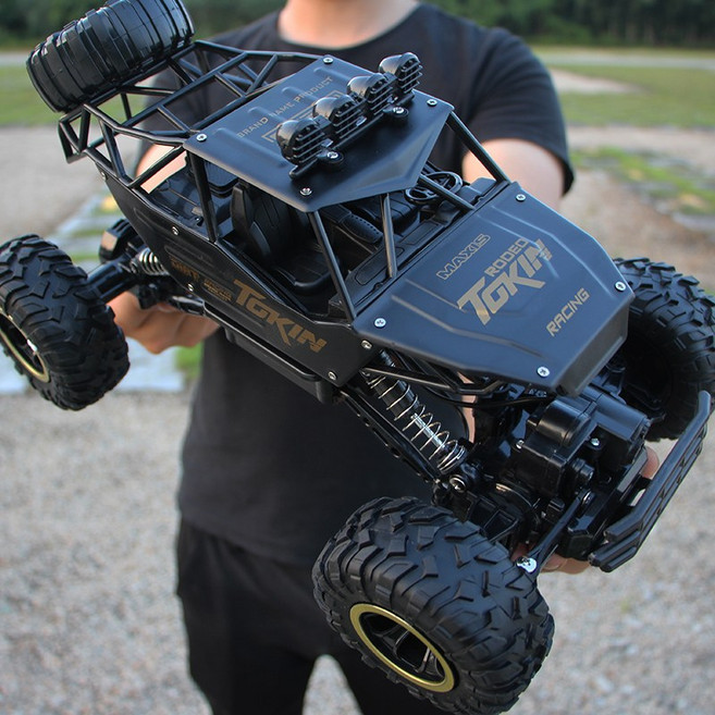 해외직구 4륜 구동 산악 드리프트 오프로드 지프 RC카 밀리터리 방수 사륜, 블랙 37cm 1:14 배터리 3개, 1개