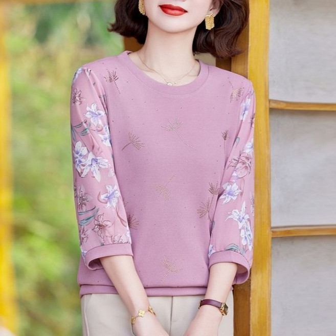 Makone 여성 라운드넥 중년 엄마옷 7부 소매 얇은 상의 봄여름 엘레강스 이너 티 트랜드 플라워 프린트 핫피스장식 7부 소매 데일리 빅사이즈 티셔츠