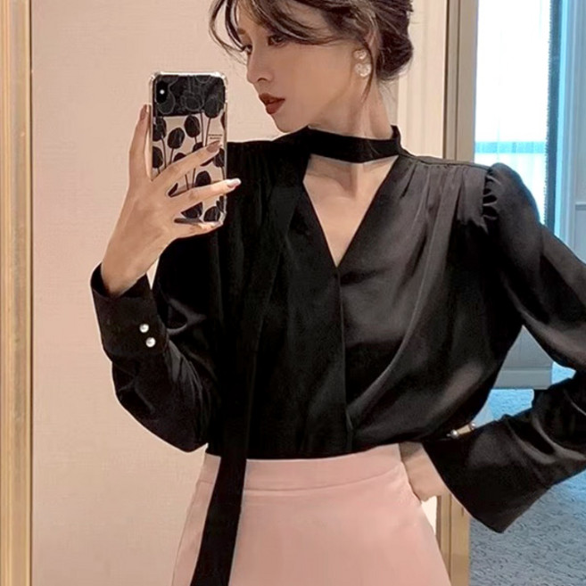 라라홀리 타이 브이넥 우아핏 퍼프 셔링 실크 긴팔 블라우스