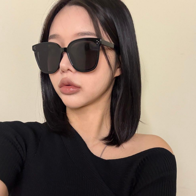 VANANA2 유니섹스 빅프레임 포인트 블랙 자외선차단 선글라스