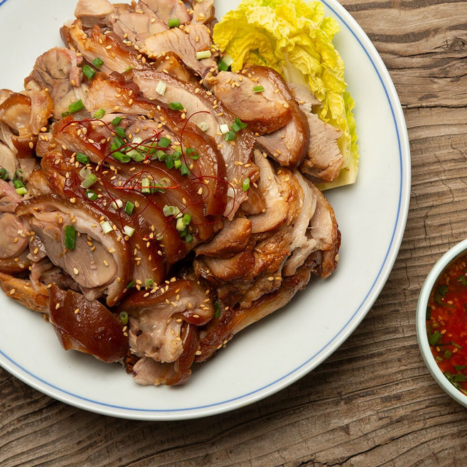 꾸지뽕 왕족발(앞다리_hock) 1kg 이상, 3개