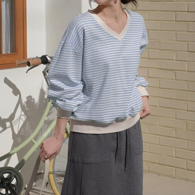 데일리앤 파인드 여성 루즈핏 배색 스트라이프 면 브이넥 맨투맨 티셔츠 봄 가을
