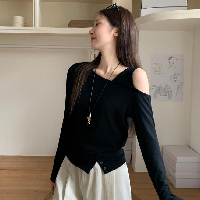 設計感斜角肩長袖t恤女秋季新款露肩上衣