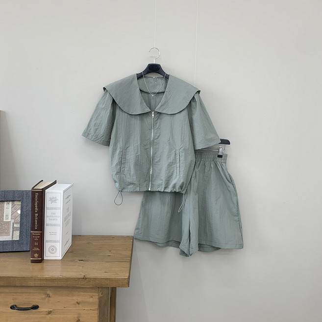 [행복여] 네스 둥근 카라 반팔 아노락 집업 밴딩 반바지 세트