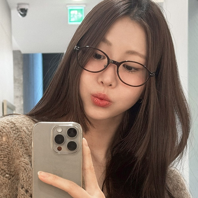 타원형 안경테 긱시크 여자 뿔테 가벼운 안경 uv400
