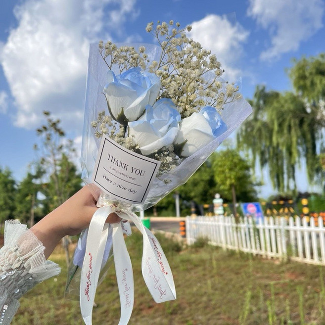 PRETTY FLOWERS STUDIO 玫瑰香皂花束 碎冰藍 畢業季 生日祝福 節慶贈禮