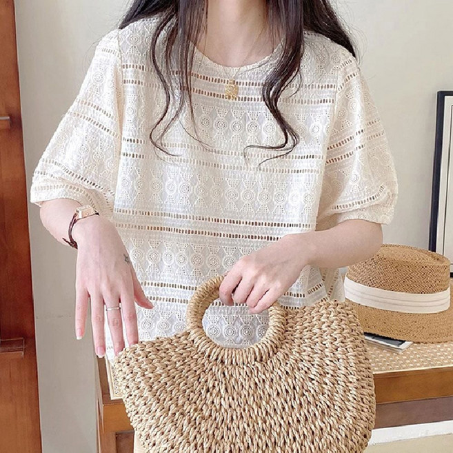 여성남방 오피스룩 펀칭 자수 반팔 여름 블라우스 데이트룩 휴가룩_woc_2604