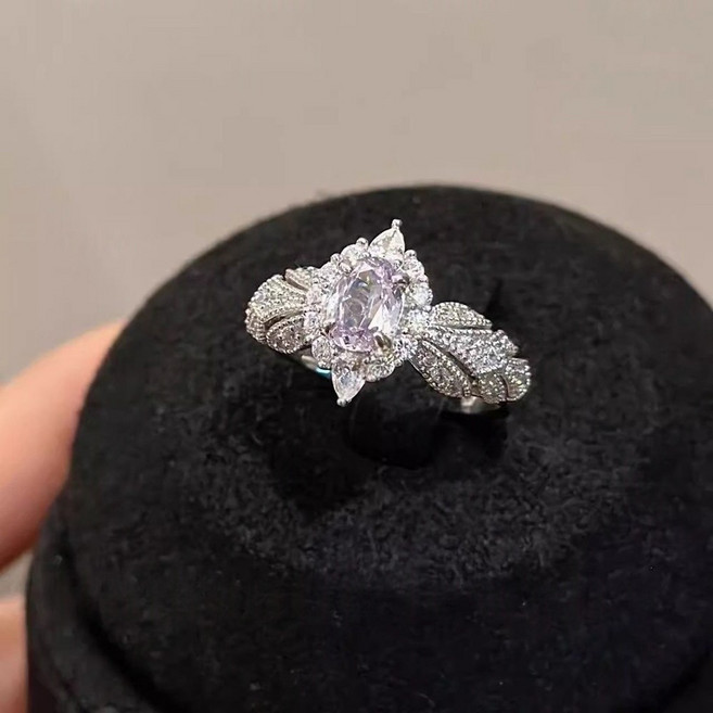 ROYALBELLE 여성 화려한 큐빅 반지 타원형 세팅 럭셔리 웨딩 스타일 실버 프롬파티 반지 E0071818