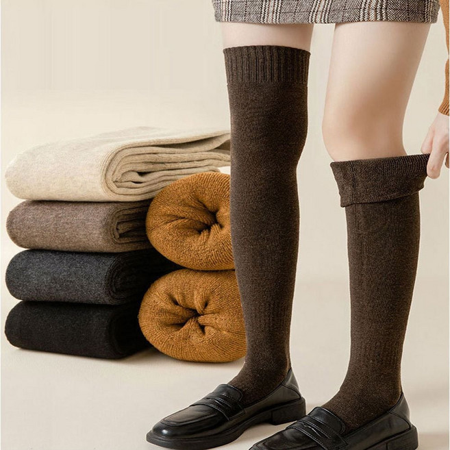여성겨울양말 입체패턴 보온 레그워머 오버 하이 니삭스 압박 3D 689000AA (1EA)