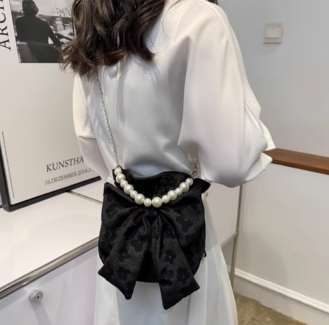 쌍천 큐티 리본 진주 토트 크로스백 A26031326