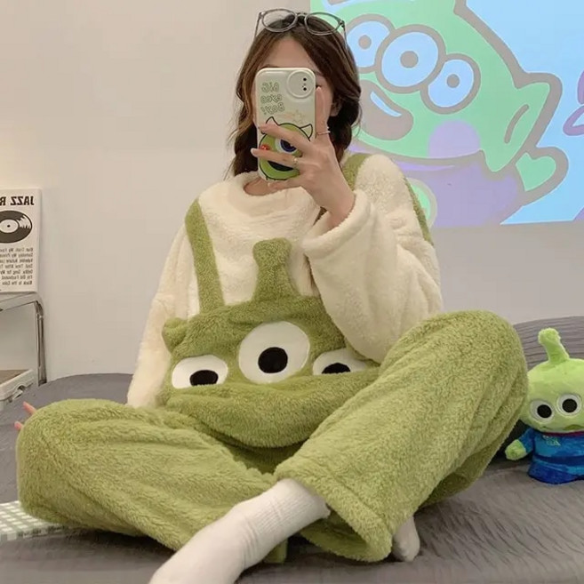 극세사잠옷 여성용 벨벳 코랄 잠옷 가을 겨울 플란넬 두꺼운 투피스 따뜻한 가정용 의류 외부 착용 가능 신제품