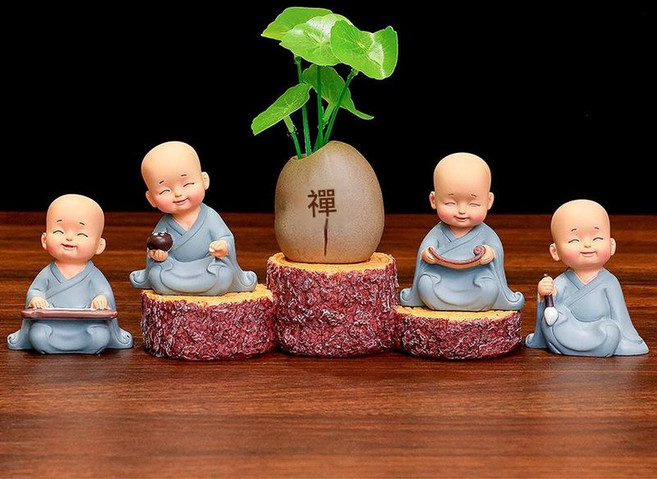 中式禪意小沙彌擺件, 樹樁底藍色琴棋書畫禪意銅錢草