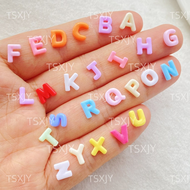 100pcs 컬러수지 미니 26개 알파벳 네일 악세사리 플랫백 클립북 매력 DIY 보석 장식 공예품, mixed, 100개, 무미