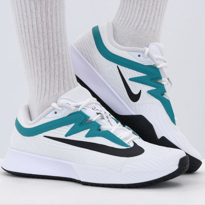 나이키 남성 하드코트 테니스화 쿠셔닝 가벼운 코트화 앞꿈치 지지력 좋은 테니스 신발 메쉬 갑피 트레이닝화