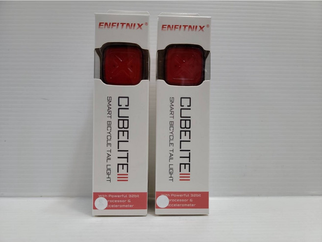 三代智慧燈 ENFITNIX CUBELITEIII 買有智慧的後燈送檸檬酸萬用擦拭紙巾 更防水 更耐久 尾燈, ENFITNIX三代智慧型後燈*2