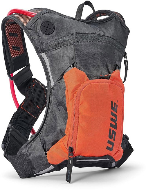 워터 블래더가 포함된 USWE 아웃랜더 하이드레이션 팩 백팩 - 자전거 MTB 트레일, 3L/ Black Orange