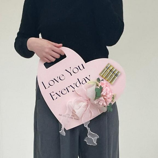 로맨틱 카네이션 꽃다발 용돈 3color, 실버_하트판, 1개