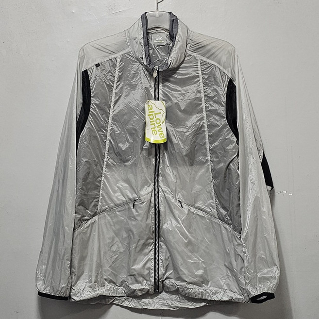 (구제) 로우알파인 춘하 나일론 후드내장 집업 바람막이 점퍼/ 110/ 새상품