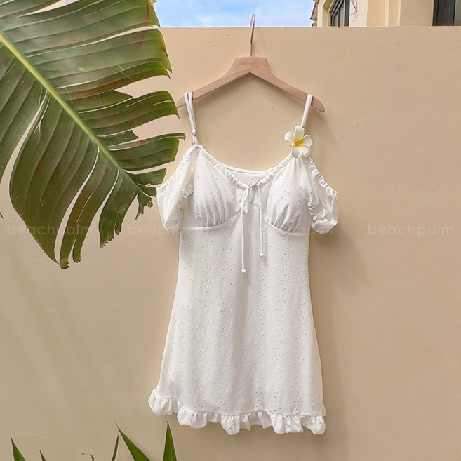 [비치팜]미스트 펀칭 프릴 원피스 모노키니 휴양지 퍼프 리본 오프숄더 청순 수영복, 화이트