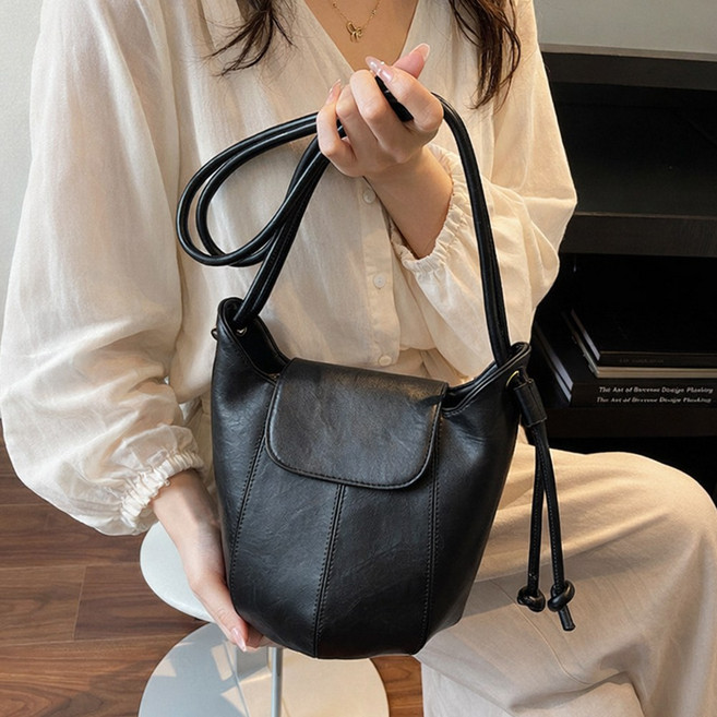 여성 캐주얼 버킷백 가죽 크로스백