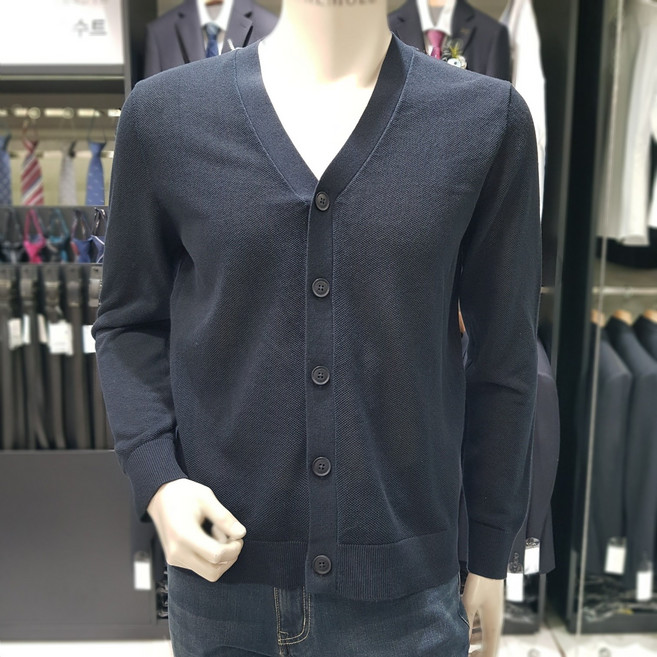 *세일 세일* (주)세정 트레몰로 NC인천점 남자 간절기 봄 니트 카디건 캐주얼정장룩 캐주얼룩 댄디룩 봄 골프라운딩시 이너웨어로도 활용가능한 Y가디건 입니다.