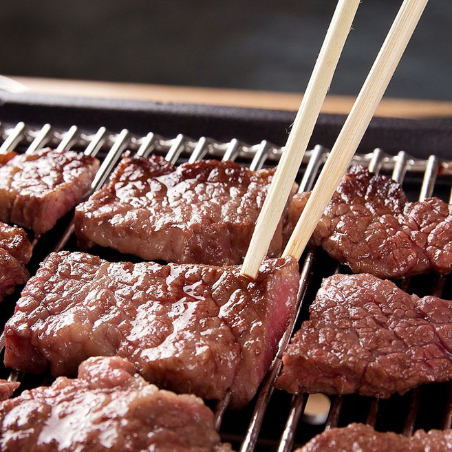 입에서 살살 녹는 1++ 한우 살치살 스테이크 구이, 1개, 200g