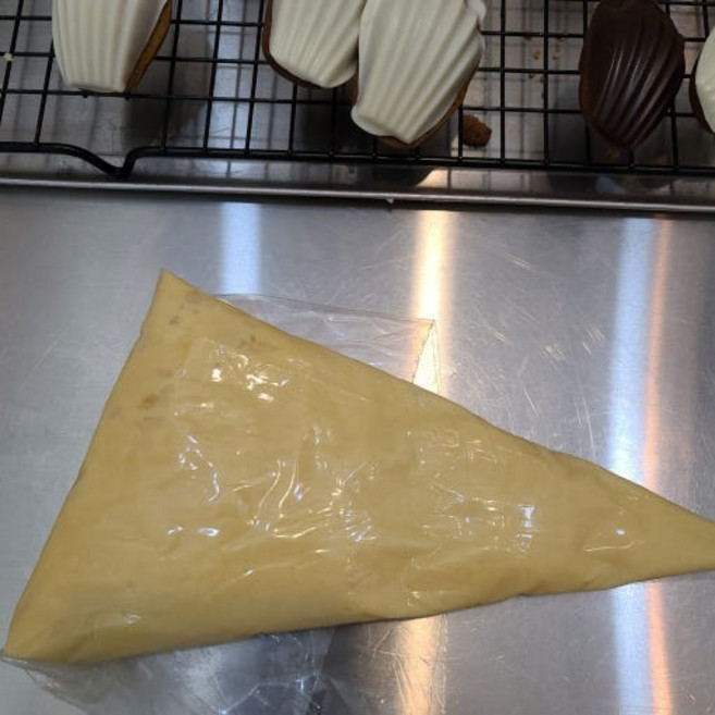 오드볼디저트 마들렌 반죽 생지 황치즈맛, 420g, 1개