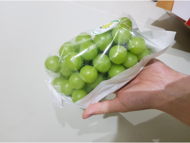 [특별 고당도 18brix 선별] 국내산 꿀 샤인머스켓, 1박스, 2kg내외(3~4수)